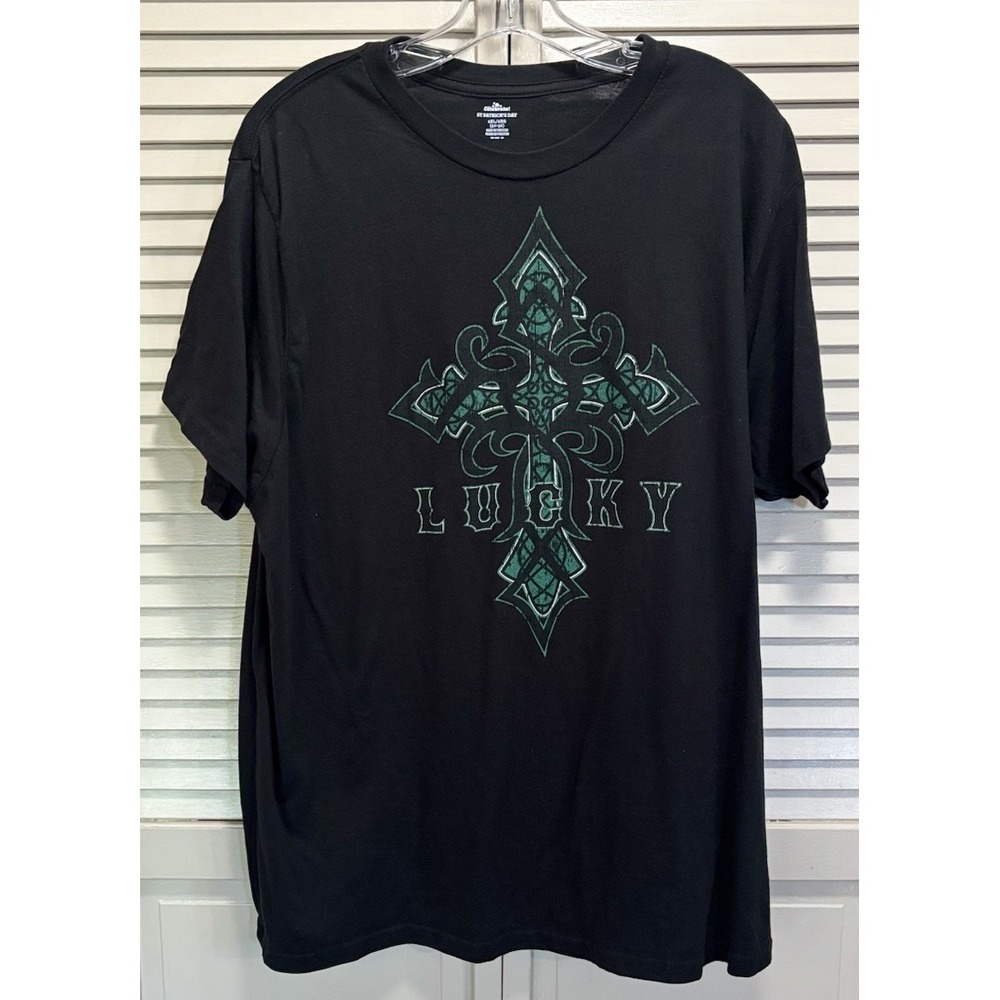 Lucky St Patricks Day Graphic Tshirt Crew Neck Short Sleeve Size 2XL Celebrate